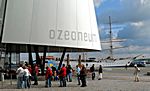 Im Hintergrund die "Gorch Fock 1"